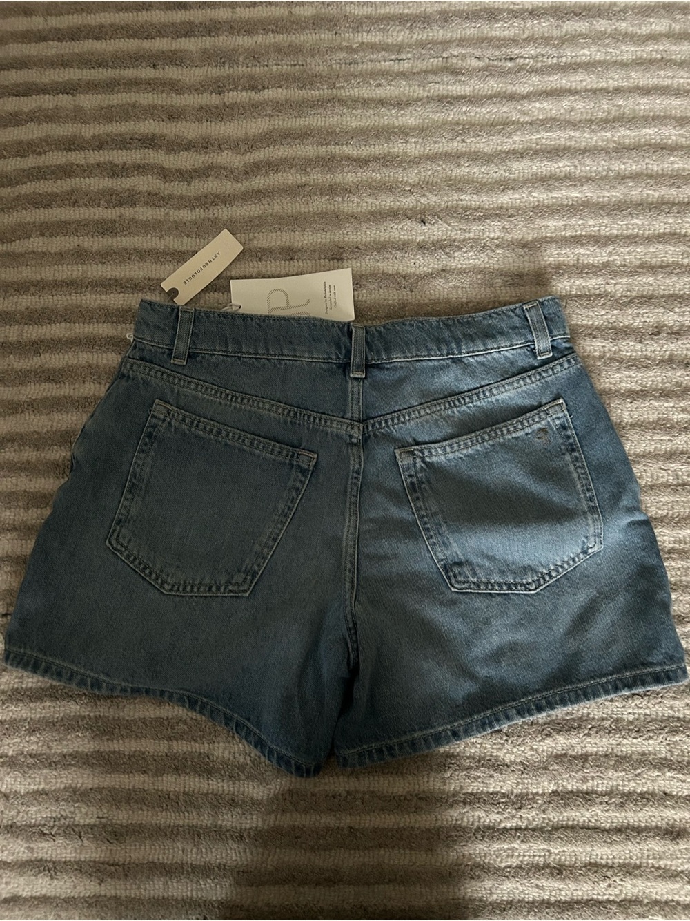 Anthropologie Pilcro Classic High-Rise Denim Shorts - Picture 4 of 5